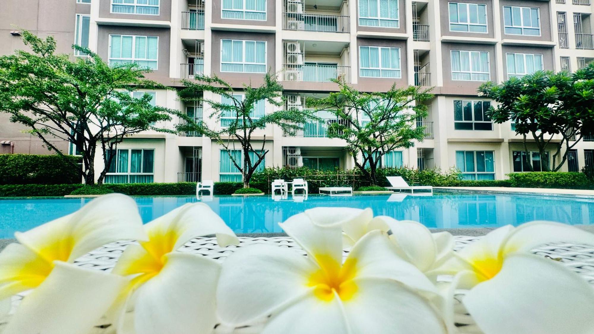 Sea&Mountain View,5 Mins Walk To Famous Beach With King Size Bed หัวหิน ภายนอก รูปภาพ